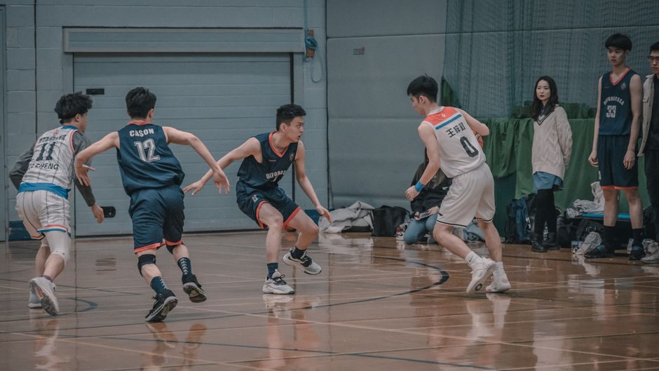 开云体育，中国后卫线失误频频 三分14中2暴露组织短板 赛后焦点